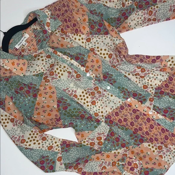 Like New Women’s Rose & Olive Multicolor Floral Blouse - Picture 5 of 10